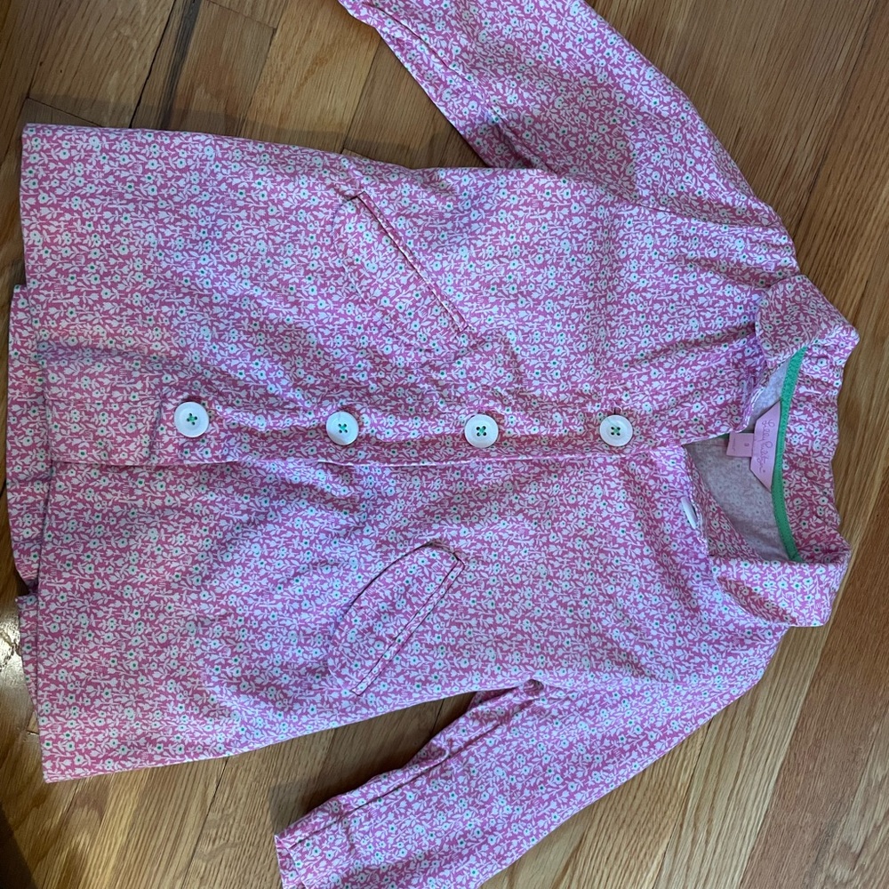Lilly Pulitzer girls spring jacket size 3t. Smoke free home. Worn once